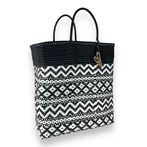 Maria Victoria | City Tote | Upcycled, Handwoven, Black&White Tote